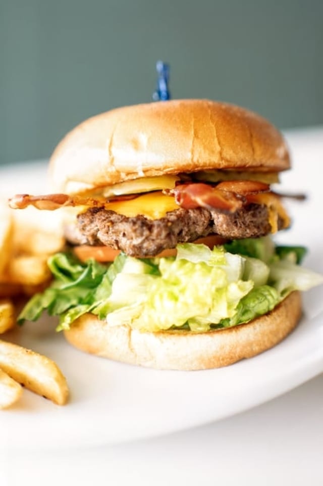 Bacon Cheeseburger.